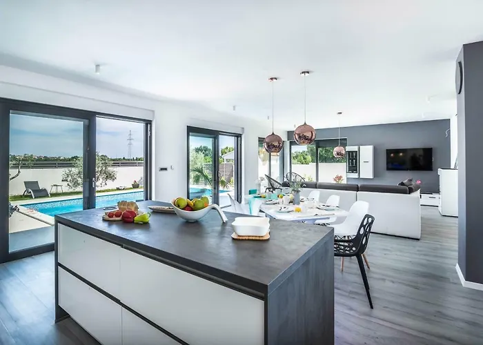 Wellness & Luxury Nicole - Families Only Villa Pula