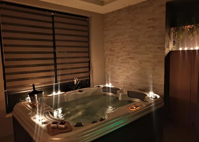 Wellness & Luxury Nicole - Families Only