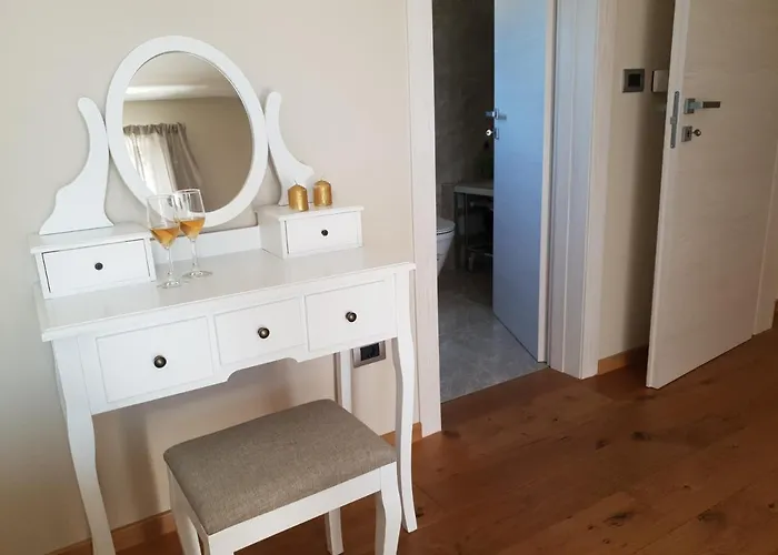 Wellness & Luxury Nicole - Families Only Pula