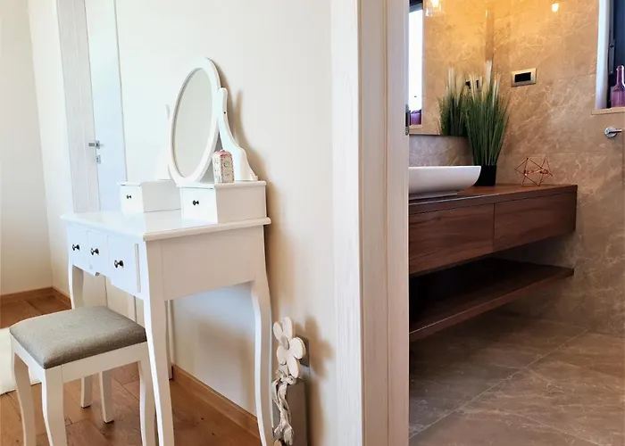 Wellness & Luxury Nicole - Families Only Pula