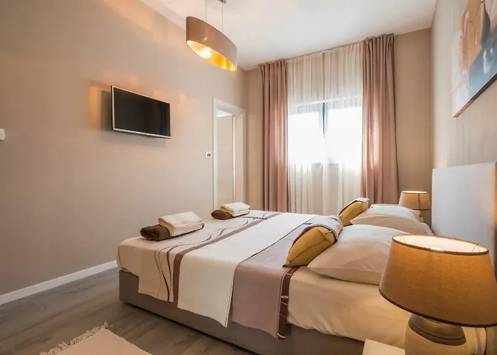 Wellness & Luxury Nicole - Families Only *