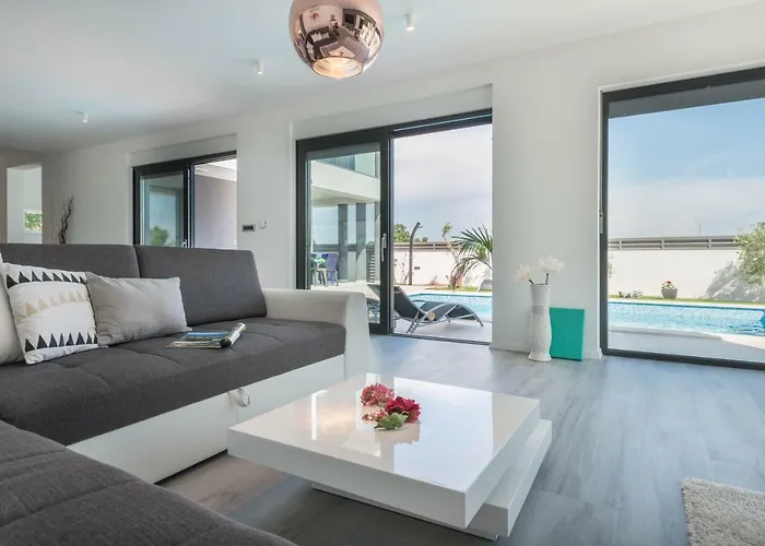 Vila Wellness & Luxury Nicole - Families Only