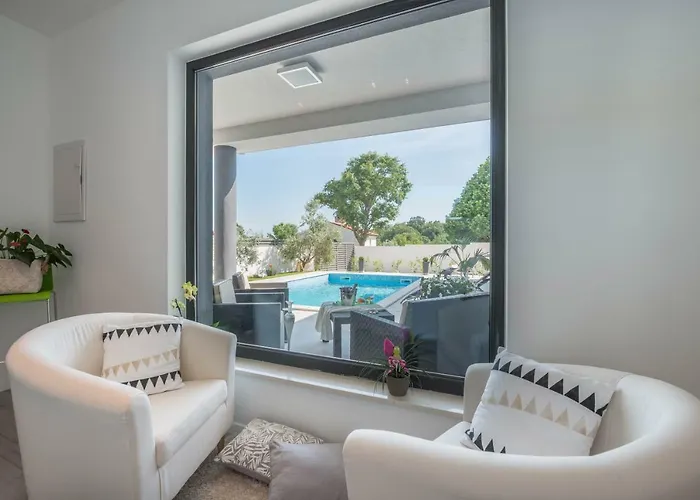 Vila Wellness & Luxury Nicole - Families Only Pula