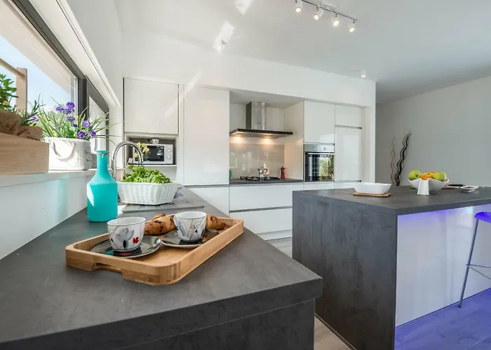 Vila Wellness & Luxury Nicole - Families Only Pula