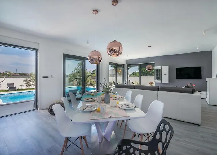 Vila Wellness & Luxury Nicole - Families Only *